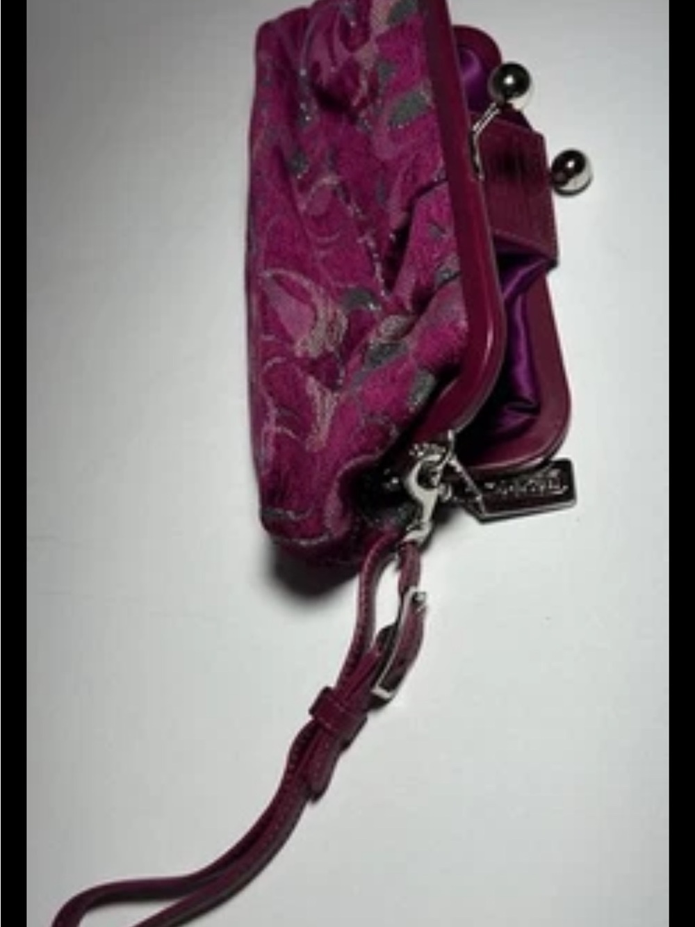 Coach Wristlet/Clutch Fuchsia Pleated Chenille, Kiss-lock Frame *VINTAGE* NWOT - Picture 7 of 11